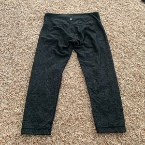 Women’s Cropped Lululemon Leggings